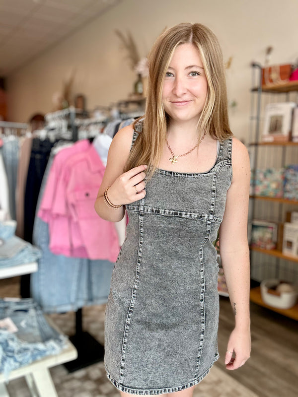 Lisa Dress-Bluivy-R3vel Threads, Women's Fashion Boutique, Located in Hudsonville, Michigan