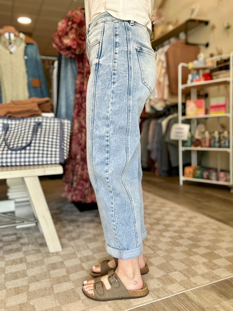 Jordyn Barrel Jeans