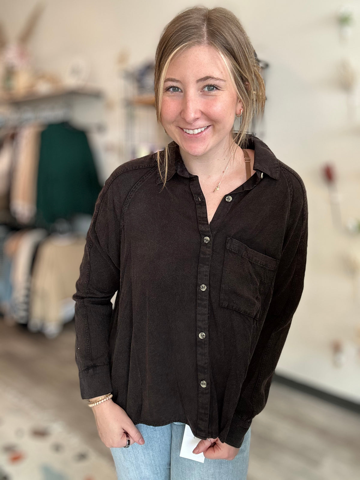 Kaeli Button Up-Hem & Thread-R3vel Threads, Women's Fashion Boutique, Located in Hudsonville, Michigan